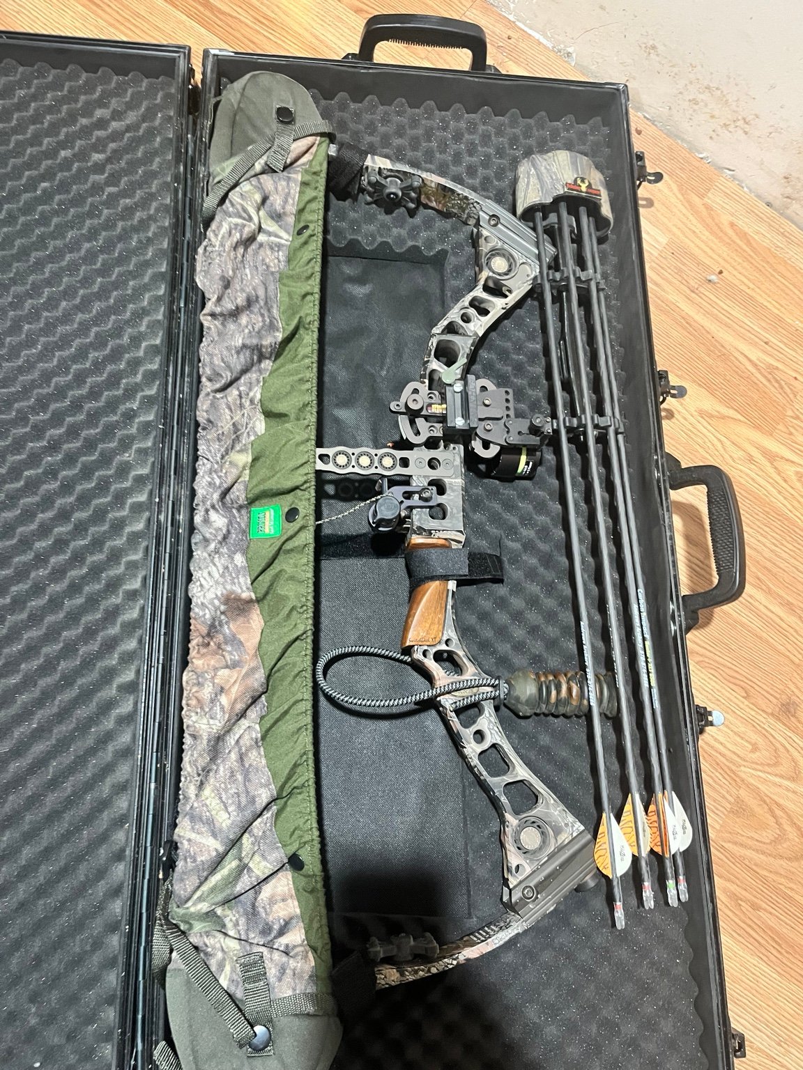 Mathews Switchback XT compound bow in hard case